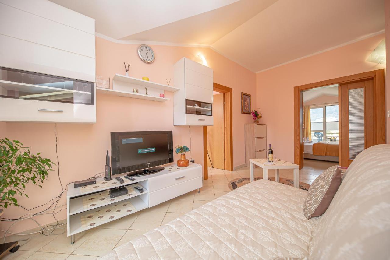 Fairytale 1 And 2 Apartman Budva Kültér fotó