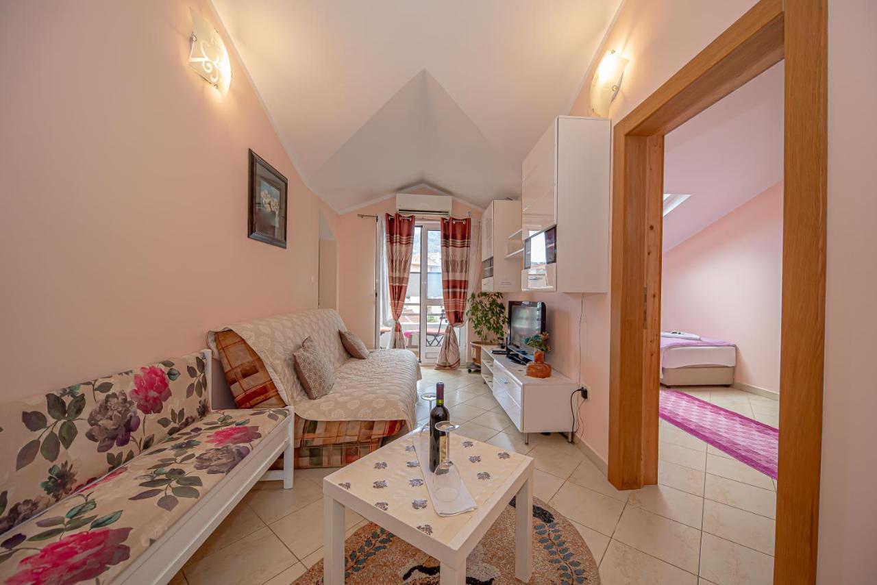 Fairytale 1 And 2 Apartman Budva Kültér fotó