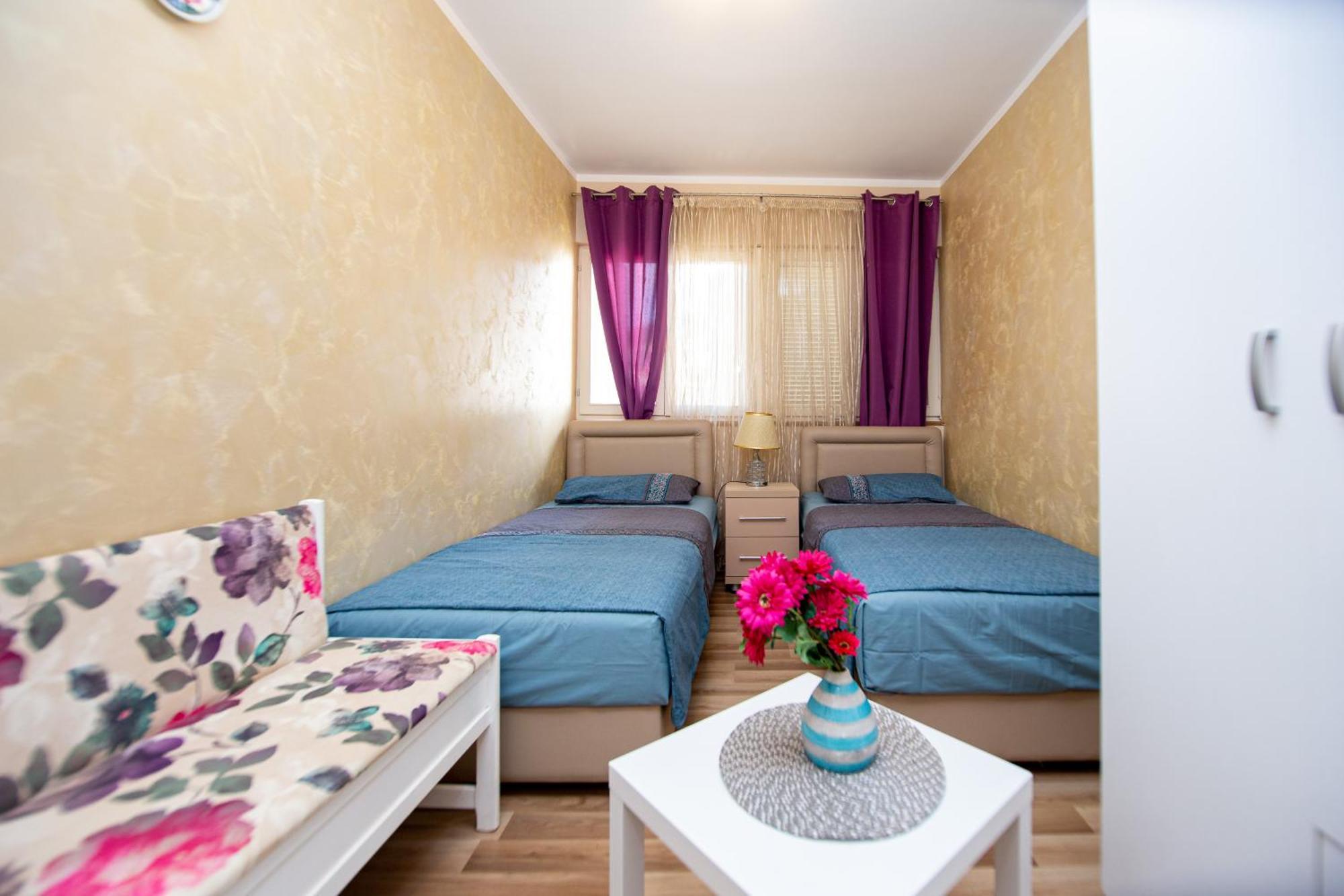 Fairytale 1 And 2 Apartman Budva Kültér fotó
