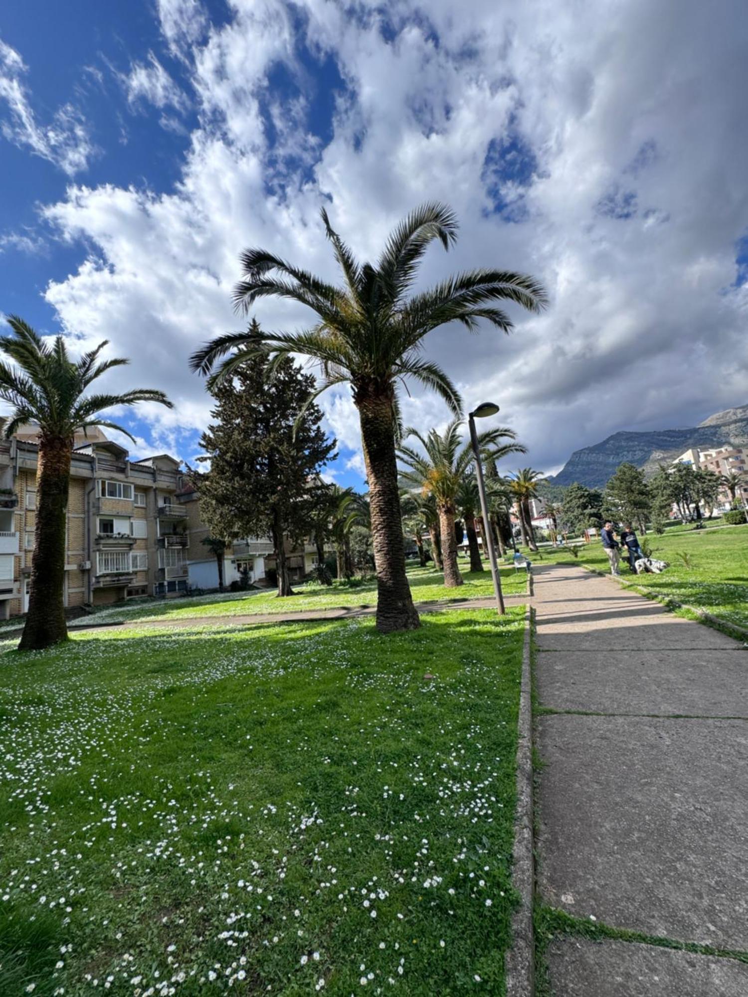 Fairytale 1 And 2 Apartman Budva Kültér fotó